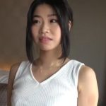 小柄で美巨乳の28歳ヘアメイクが初ハメ撮りで何度も絶頂