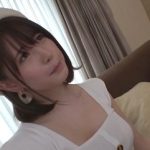 色白美乳の24歳漫画家アシスタントが敏感になったアソコを巨根で突かれ快感が止まらなくなる